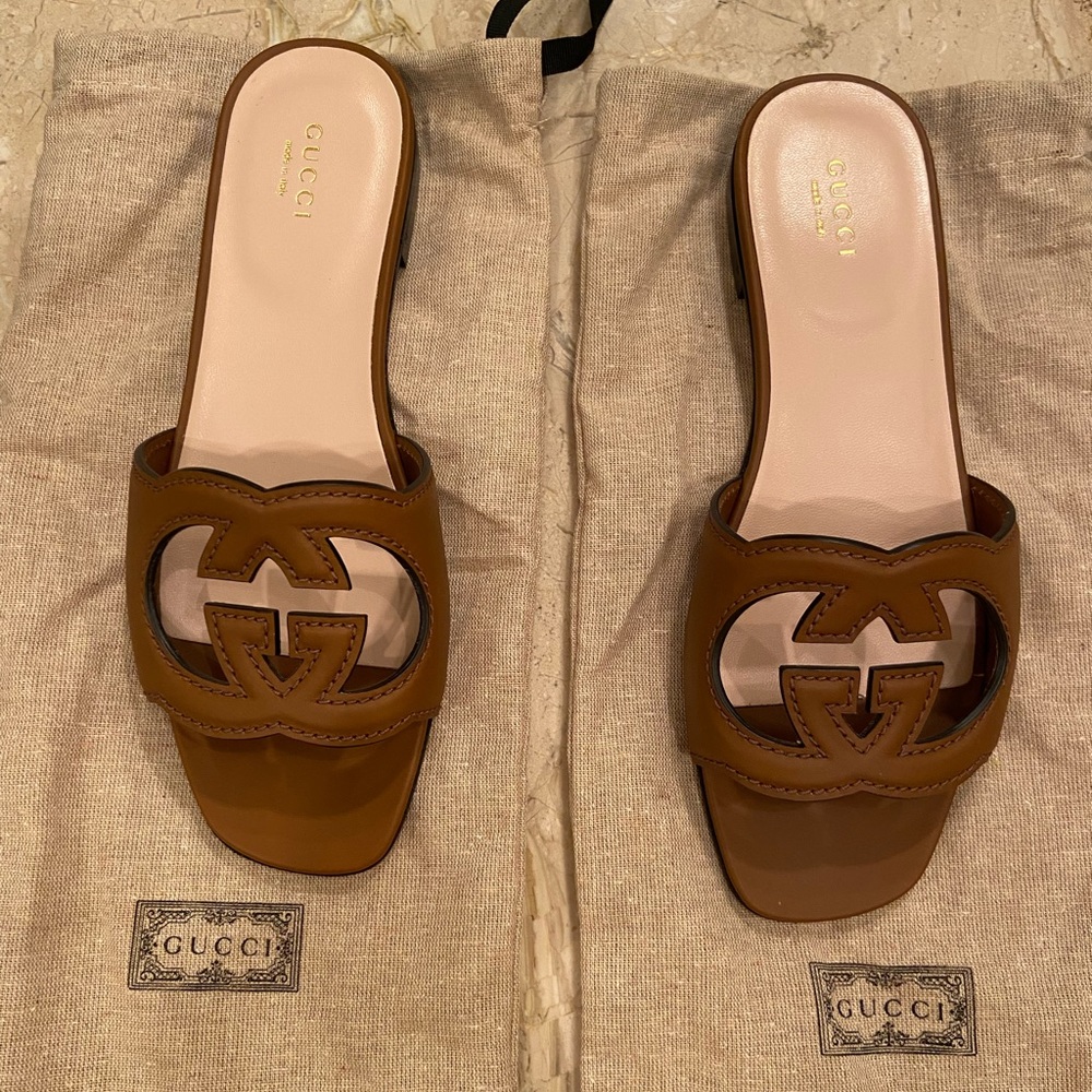 Gucci Interlocking cut out slide sandal.  Brand new with box and all tags.